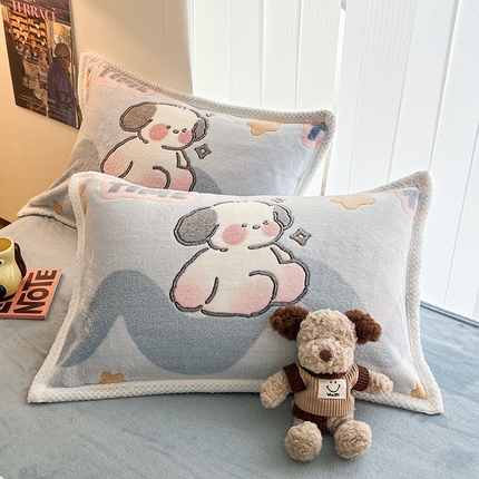 91家纺网 家纺一手货源 找家纺 （总）倾慕家纺 2024新款加厚保暖6D立体雪花绒系列-单枕套