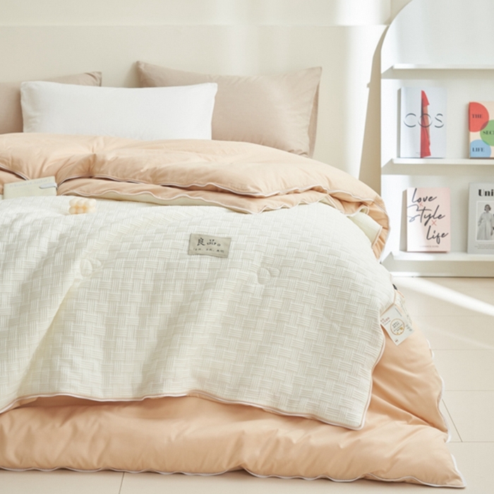 91家纺网 家纺一手货源 找家纺 子由 2024新款b类良品格子母冬被被子被芯 子母被-白+杏