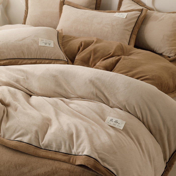 91家纺网 家纺一手货源 找家纺 2024新款牛奶绒双拼可拆洗冬被被子被芯 双拼可拆洗-米驼+奶茶咖