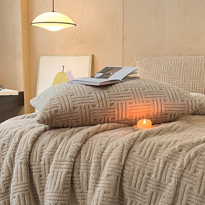 91家纺网 家纺一手货源 找家纺 欧邦 新款提花舒棉绒羊羔绒毛毯（外贸供货） 深卡其