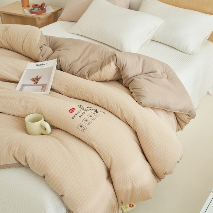 91家纺网 家纺一手货源 找家纺 子由 2024新款b类泡泡格7A抗菌大豆纤维冬被被子被芯 泡泡格-浅咖