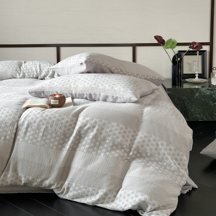 91家纺网 家纺一手货源 找家纺 玛奇朵 2024新品韩国A类色织简约双面波点提花双层皱皱纱-波尔卡舞曲 波尔卡舞曲-灰