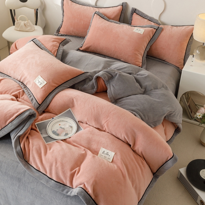 91家纺网 家纺一手货源 找家纺 2024新款牛奶绒双拼可拆洗冬被被子被芯 双拼可拆洗-豆沙+浅灰