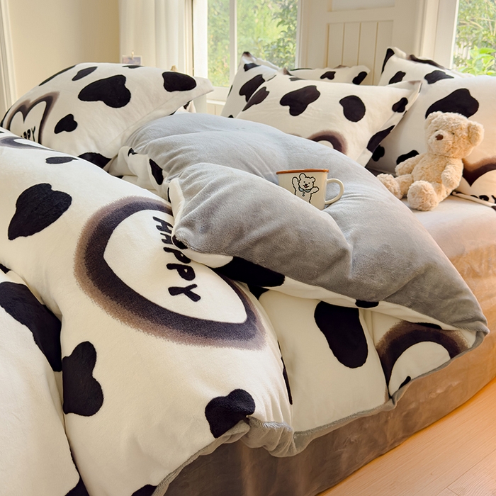 91家纺网 家纺一手货源 找家纺 狂想家 2025新款加厚牛奶绒卡通印花四件套 万事顺遂