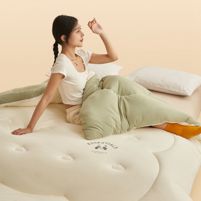 91家纺网 家纺一手货源 找家纺 2024新款b类针织德绒猫猫大豆冬被被子被芯 猫猫被-奶杏