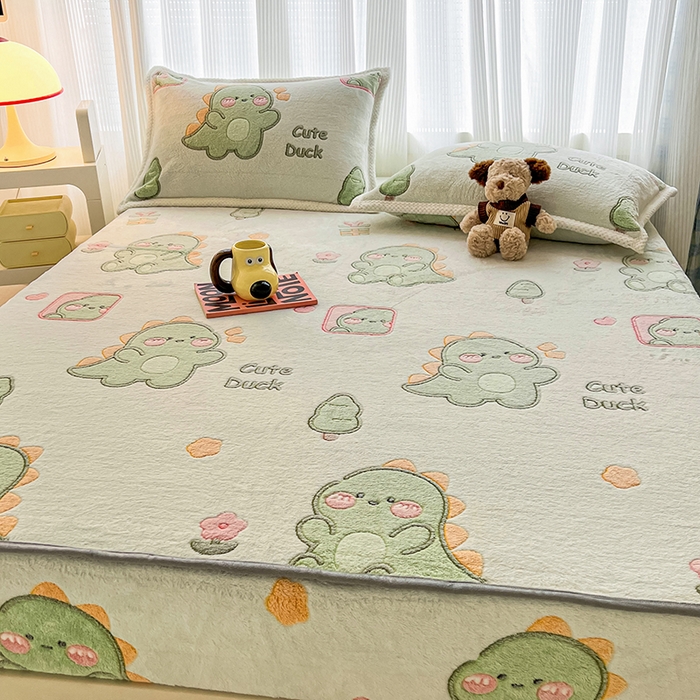 91家纺网 家纺一手货源 找家纺 倾慕家纺 2024新款加厚保暖6D立体雪花绒系列-单床笠 绿色小龙