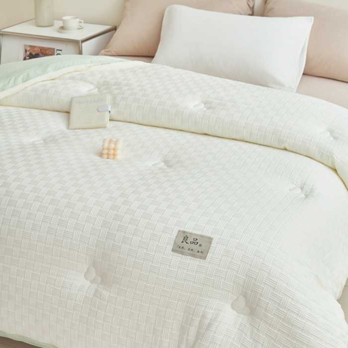 91家纺网 家纺一手货源 找家纺 2024新款b类针织良品格大豆纤维冬被被子被芯 良品格-白+绿