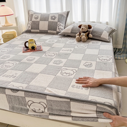 倾慕家纺 2024新款加厚保暖6D立体雪花绒系列-单床笠 北欧小熊