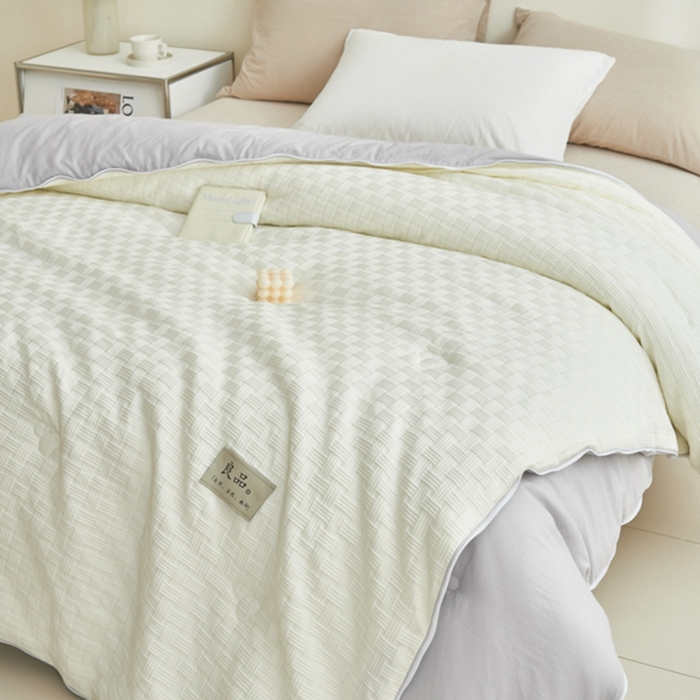 91家纺网 家纺一手货源 找家纺 子由 2024新款b类良品格子母冬被被子被芯 子母被-白+灰