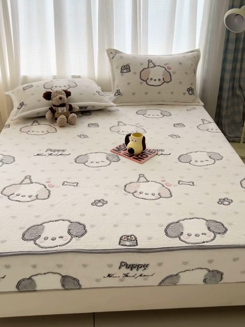 91家纺网 家纺一手货源 找家纺 倾慕家纺 2024新款加厚保暖6D立体雪花绒系列-单床笠 礼物小狗