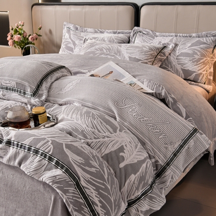 91家纺网 家纺一手货源 找家纺 （总）妮恒美 2024新款提花织带款牛奶绒床笠款四件套11