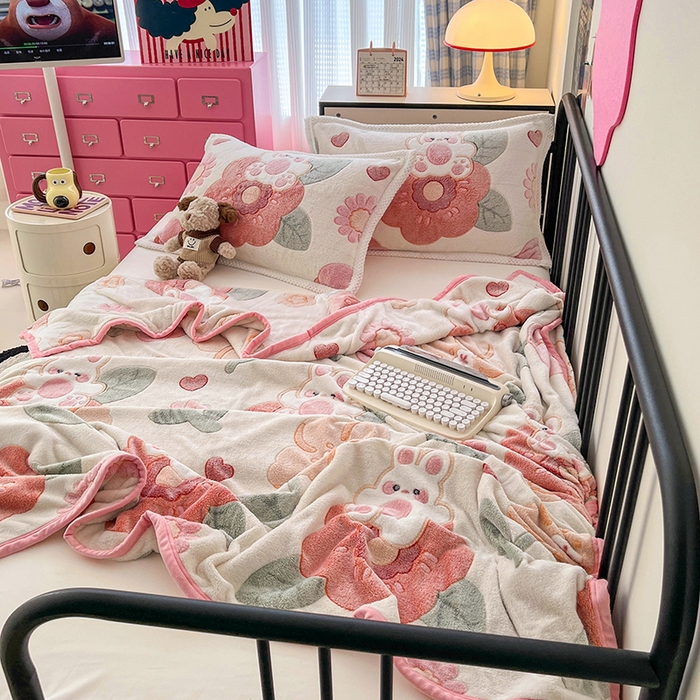 91家纺网 家纺一手货源 找家纺 倾慕家纺 2024新款加厚保暖6D立体雪花绒系列-毛毯 花园