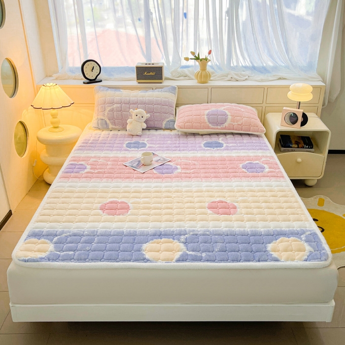 91家纺网 家纺一手货源 找家纺 眠势力 2025新款牛奶绒床垫保防滑床护垫床褥学生垫子可机洗 炫彩
