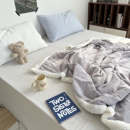 91家纺网 家纺一手货源 找家纺 （总）六巷胡同 2024新款小红书博主风山茶花羊羔绒毯子毛毯午睡毯-风格二