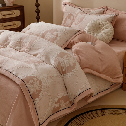 2024新款牛奶绒染色雕花可拆洗冬被被子被芯 山茶之恋