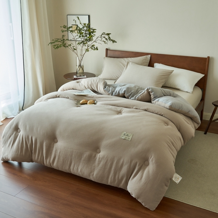 91家纺网 家纺一手货源 找家纺 子由 2024新款双层皱皱纱大豆纤维冬被被子被芯 双层纱-驼+灰