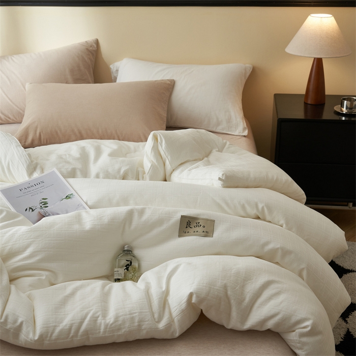 91家纺网 家纺一手货源 找家纺 2024新款b类100%纯棉水洗棉提花大豆纤维冬被 纯棉方格 简约风