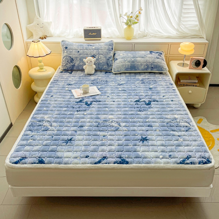 91家纺网 家纺一手货源 找家纺 眠势力 2025新款牛奶绒床垫保防滑床护垫床褥学生垫子可机洗 星辰大海
