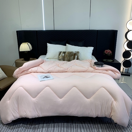 91家纺网 家纺一手货源 找家纺 奈萝家纺 2024新款超柔针织四季恒温春秋被冬被被子被芯 粉色
