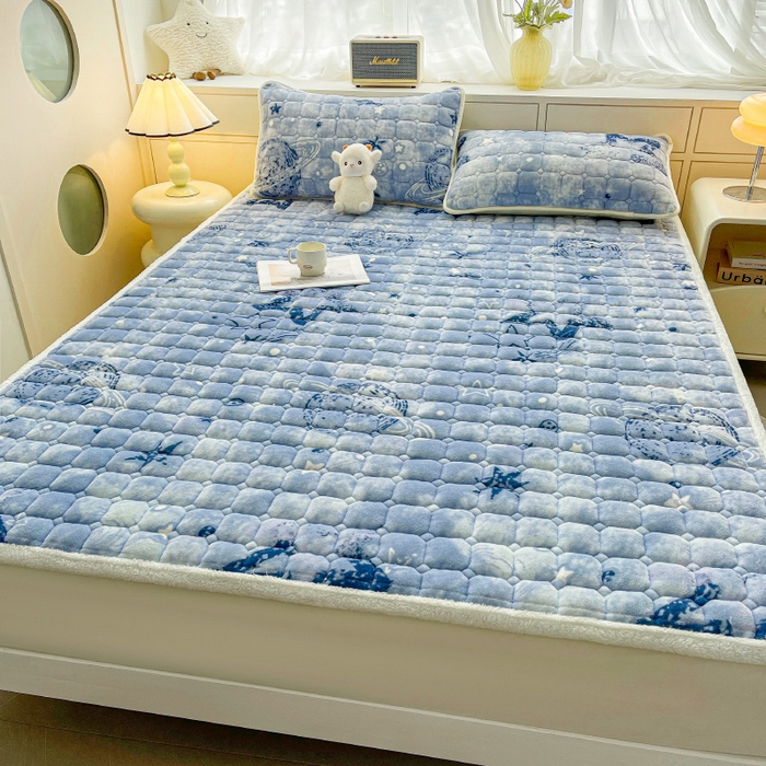 91家纺网 家纺一手货源 找家纺 眠势力 2025新款牛奶绒床垫保防滑床护垫床褥学生垫子可机洗 星辰大海