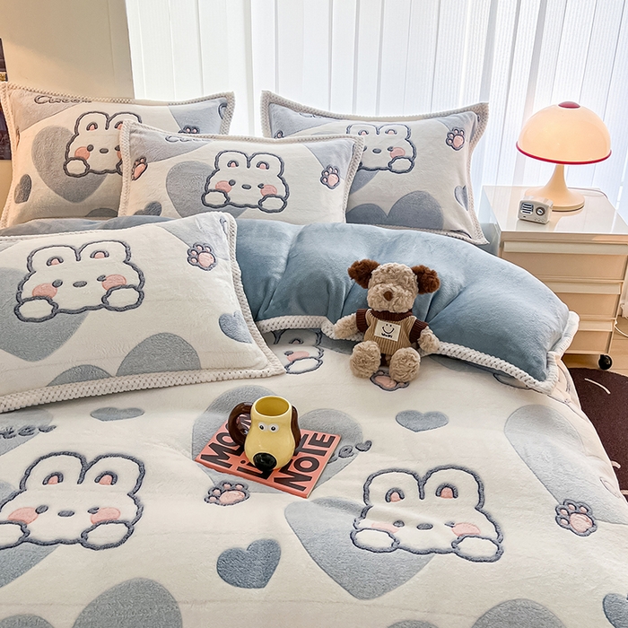 91家纺网 家纺一手货源 找家纺 倾慕家纺 2024新款加厚保暖6D立体雪花绒系列-单枕套 波波兔