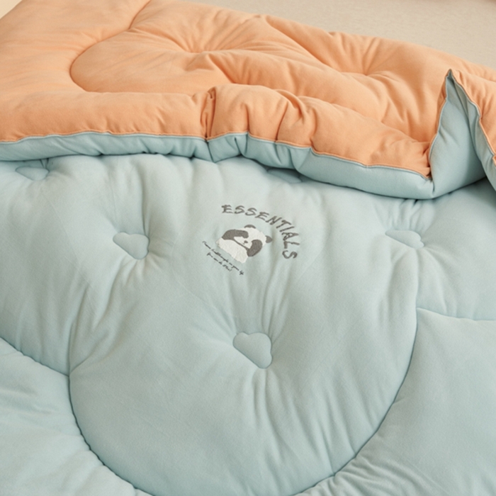 91家纺网 家纺一手货源 找家纺 2024新款b类针织德绒猫猫大豆冬被被子被芯 猫猫被-浅绿