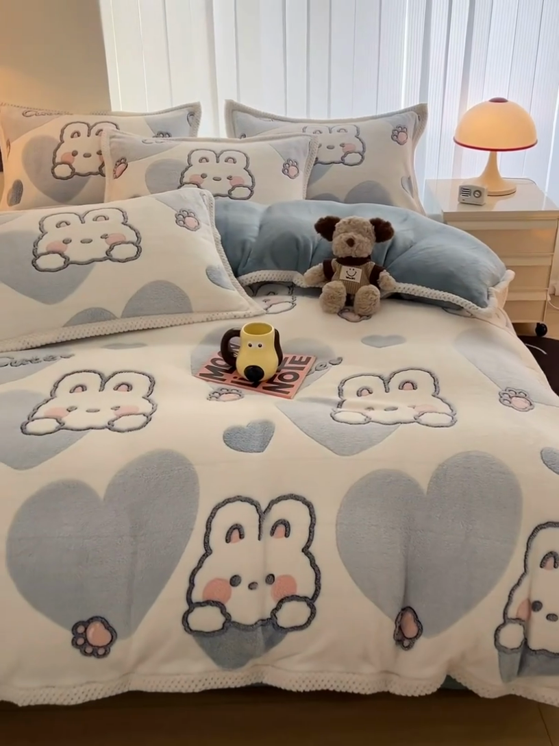 91家纺网 家纺一手货源 找家纺 倾慕家纺 2024新款加厚保暖6D立体雪花绒系列-单枕套 波波兔