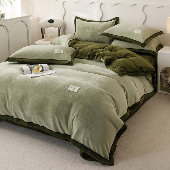 91家纺网 家纺一手货源 找家纺 2024新款牛奶绒双拼可拆洗冬被被子被芯 双拼可拆洗-浅水绿+橄榄绿