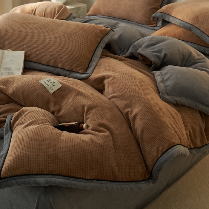 91家纺网 家纺一手货源 找家纺 2024新款牛奶绒华夫格可拆洗冬被被子被芯 华夫格可拆洗-奶咖