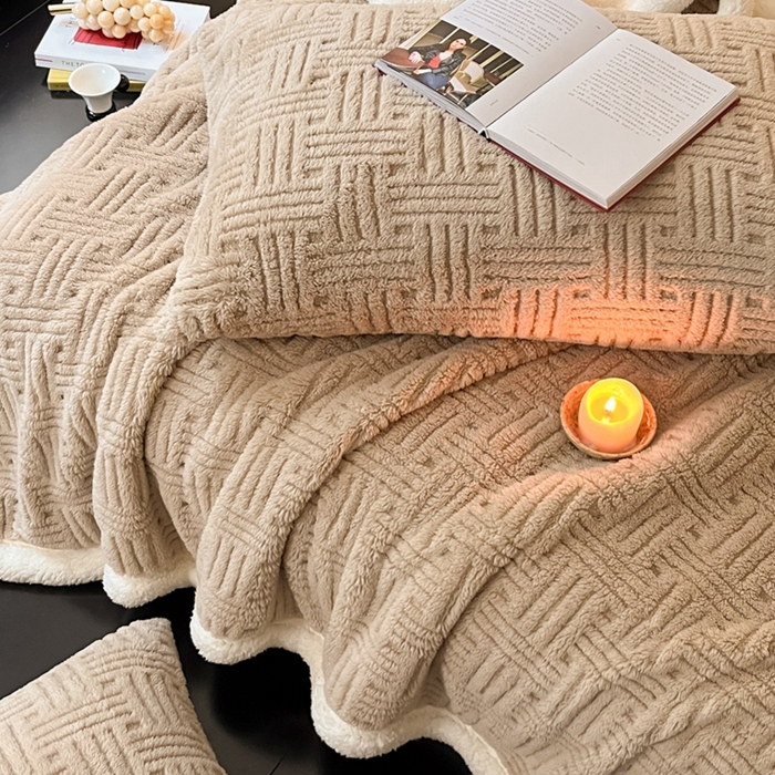 91家纺网 家纺一手货源 找家纺 欧邦 新款提花舒棉绒羊羔绒毛毯（外贸供货） 深卡其