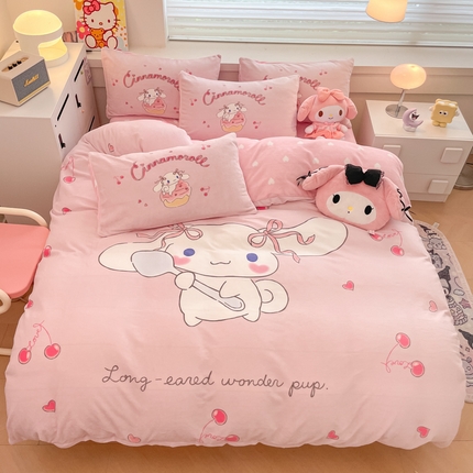 91家纺网 家纺一手货源 找家纺 （总）暮思 2024新款正版授权三丽鸥大阪数码印花高克重加厚保暖牛奶绒四件套