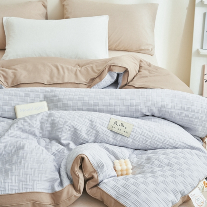 91家纺网 家纺一手货源 找家纺 2024新款b类针织良品格大豆纤维冬被被子被芯 良品格-灰+驼