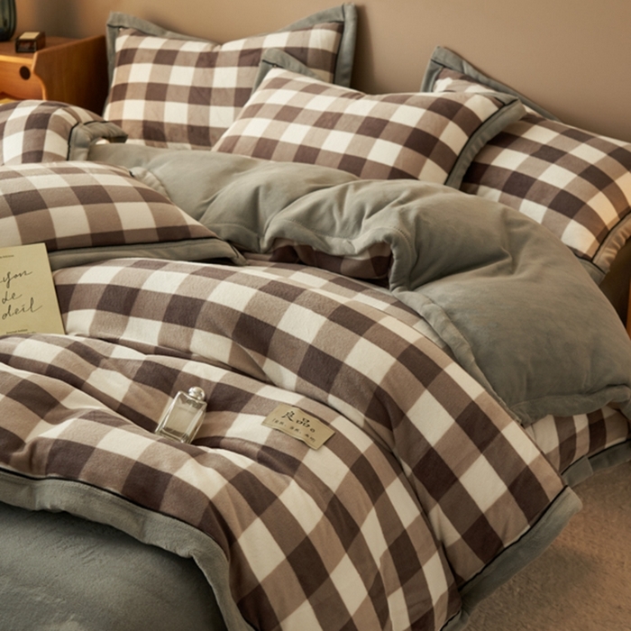 91家纺网 家纺一手货源 找家纺 2024新款无印风牛奶绒宽边可拆洗冬被被子被芯 无印风可拆洗冬被-大灰格