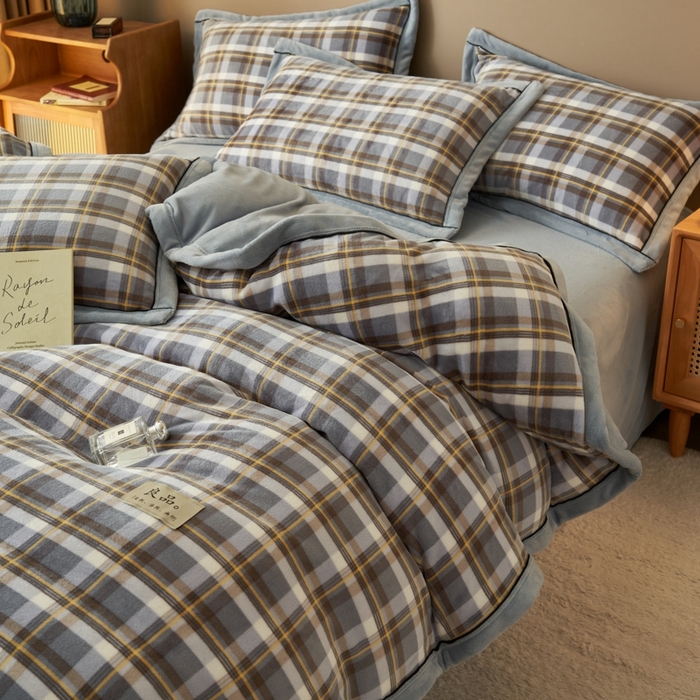 91家纺网 家纺一手货源 找家纺 2024新款无印风牛奶绒宽边可拆洗冬被被子被芯 无印风可拆洗冬被-莫妮卡