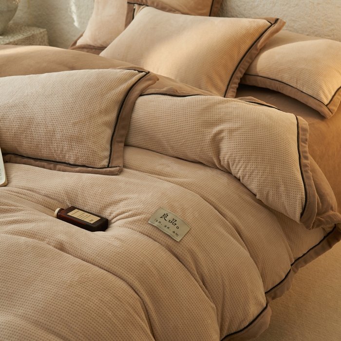 91家纺网 家纺一手货源 找家纺 2024新款牛奶绒华夫格可拆洗冬被被子被芯 华夫格可拆洗-驼色