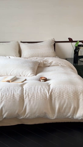 91家纺网 家纺一手货源 找家纺 玛奇朵 2024新品韩国A类色织简约双面波点提花双层皱皱纱-波尔卡舞曲 波尔卡舞曲-粉