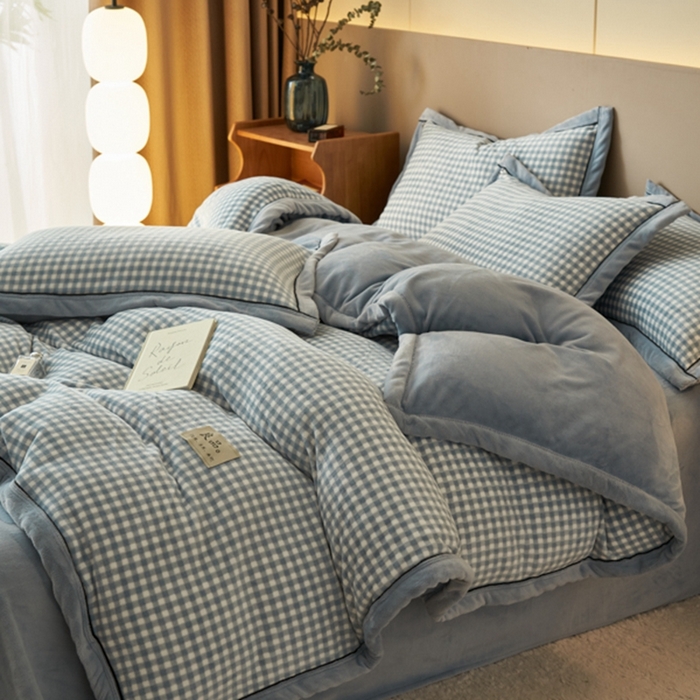 91家纺网 家纺一手货源 找家纺 2024新款无印风牛奶绒宽边可拆洗冬被被子被芯 无印风可拆洗冬被-天蓝小格