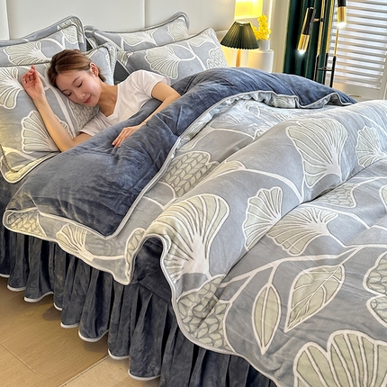 雨洋 2025新款牛奶绒低克重吸湿透气印花床裙四件套 青衫