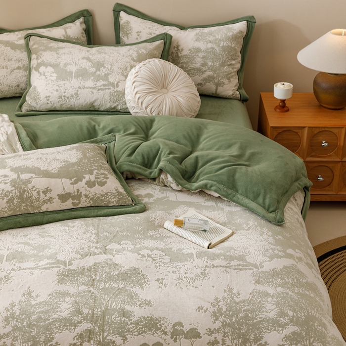 91家纺网 家纺一手货源 找家纺 2024新款牛奶绒染色雕花可拆洗冬被被子被芯 挪威森林