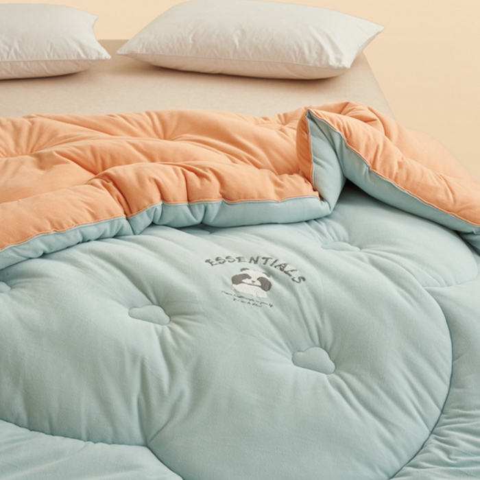 91家纺网 家纺一手货源 找家纺 2024新款b类针织德绒猫猫大豆冬被被子被芯 猫猫被-浅绿