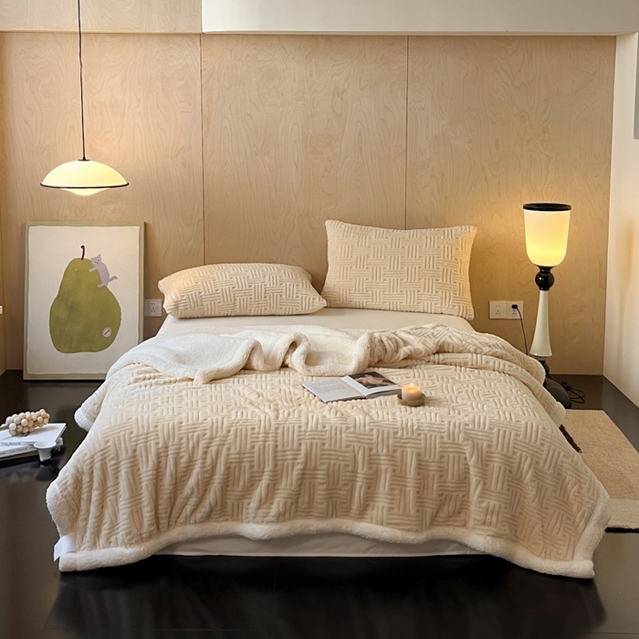 91家纺网 家纺一手货源 找家纺 欧邦 新款提花舒棉绒羊羔绒毛毯（外贸供货） 暖米杏