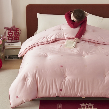 91家纺网 家纺一手货源 找家纺 （总）2024新款吾家有喜抗菌婚庆被 被子被芯