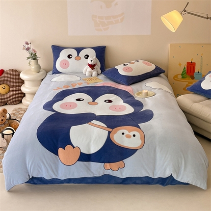 91家纺网 家纺一手货源 找家纺 星座家纺 2025新款大版卡通牛奶绒四件套 企鹅宝宝