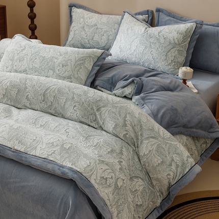 91家纺网 家纺一手货源 找家纺 2024新款牛奶绒染色雕花可拆洗冬被被子被芯 连枝