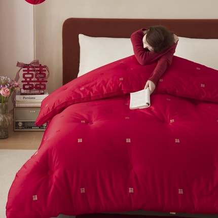 91家纺网 家纺一手货源 找家纺 （总）2024新款吾家有喜抗菌婚庆被 被子被芯