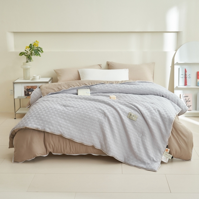 91家纺网 家纺一手货源 找家纺 子由 2024新款b类良品格子母冬被被子被芯 子母被-灰+驼