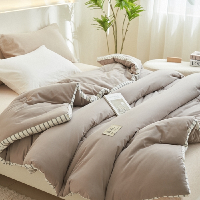 91家纺网 家纺一手货源 找家纺 2024新款b类简约条纹立体大豆纤维冬被被子被芯 条纹立体-浅灰