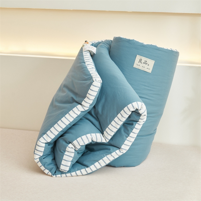 91家纺网 家纺一手货源 找家纺 （总）2024新款b类简约条纹立体大豆纤维冬被被子被芯