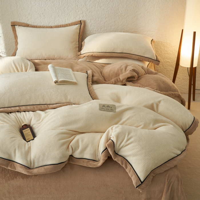 91家纺网 家纺一手货源 找家纺 2024新款牛奶绒华夫格可拆洗冬被被子被芯 华夫格可拆洗-米白