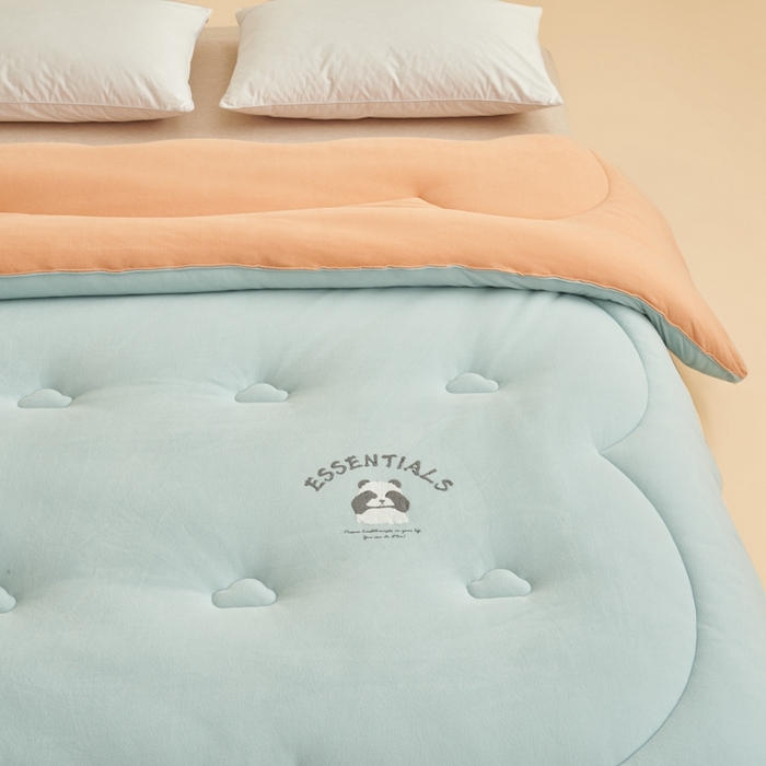 91家纺网 家纺一手货源 找家纺 2024新款b类针织德绒猫猫大豆冬被被子被芯 猫猫被-浅绿